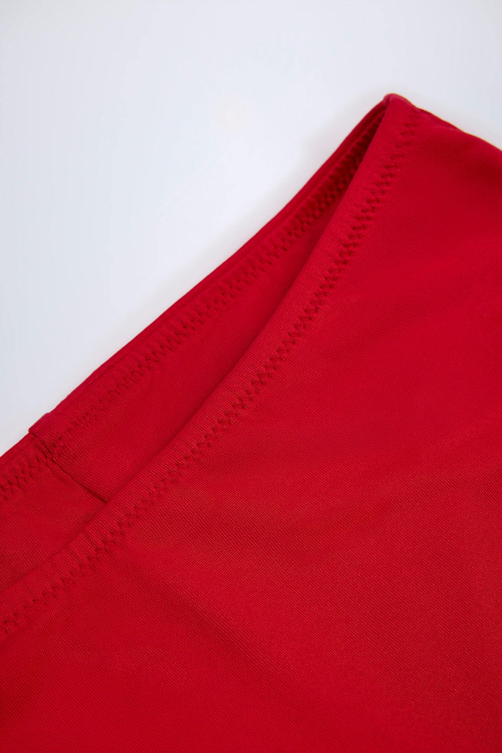 Slinky Jersey Low-Rise Hotpants in Fire Red