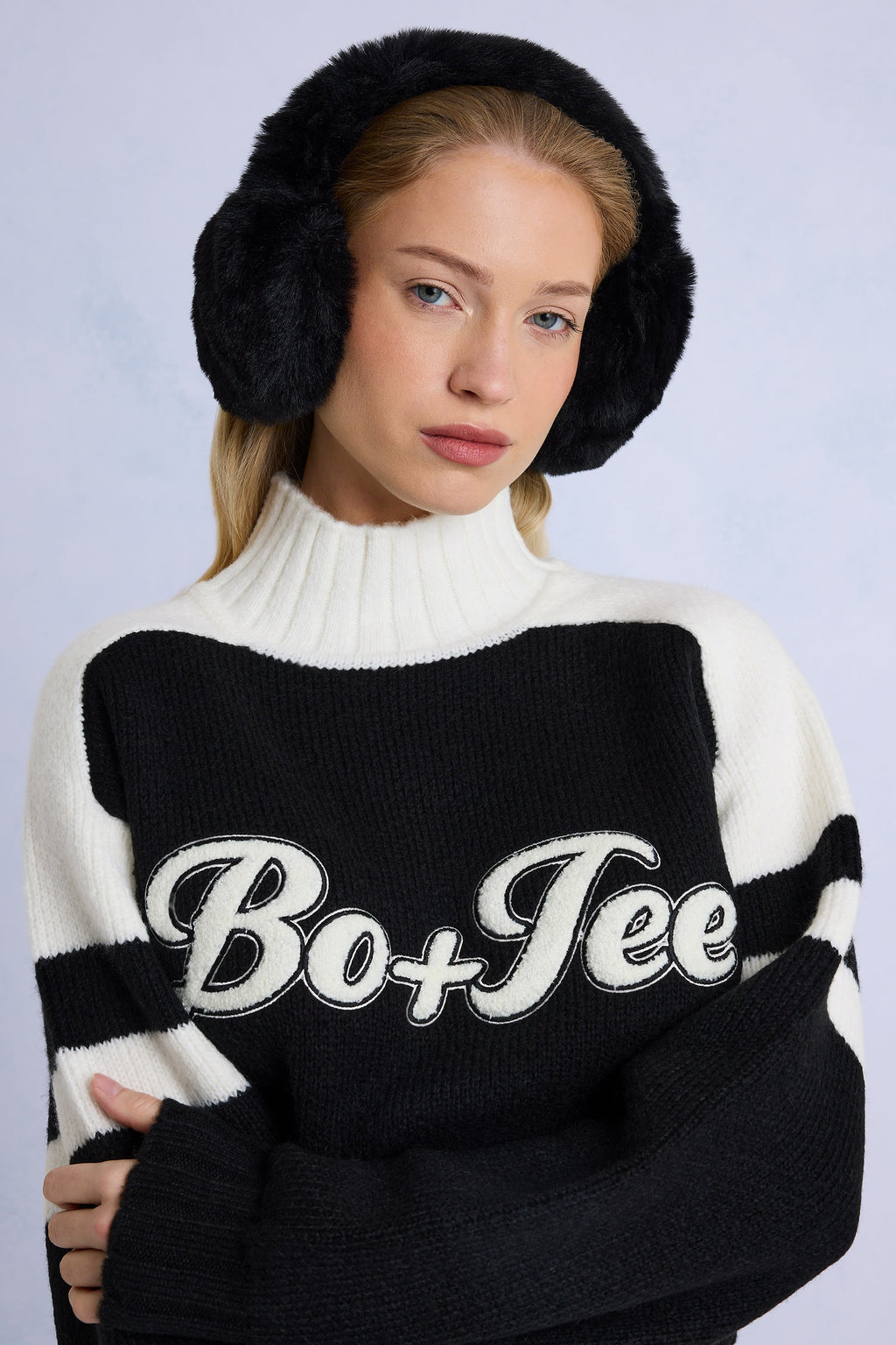 Faux-Fur Earmuffs in Black