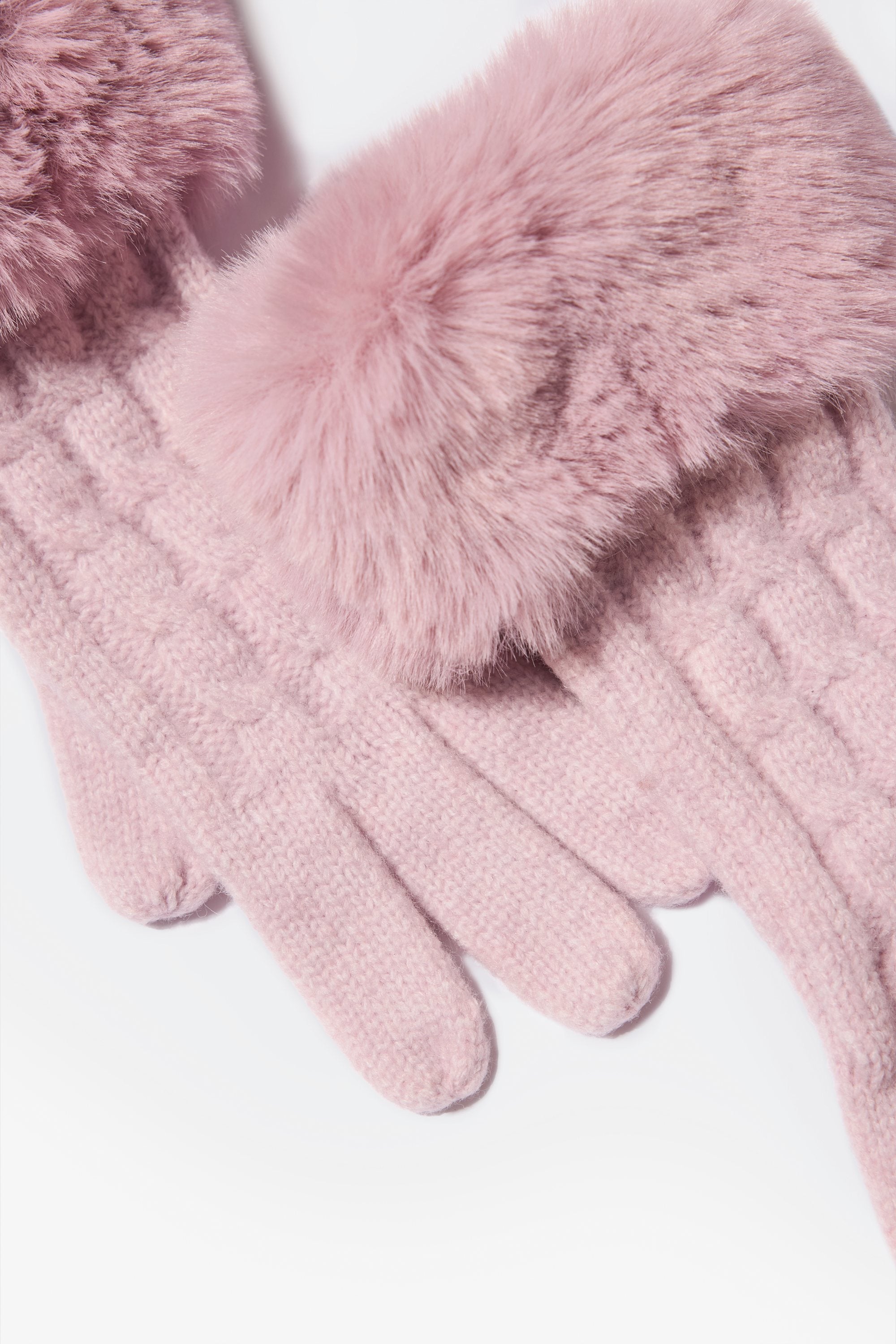 Knit Faux-Fur Cuff Gloves in Powder Pink