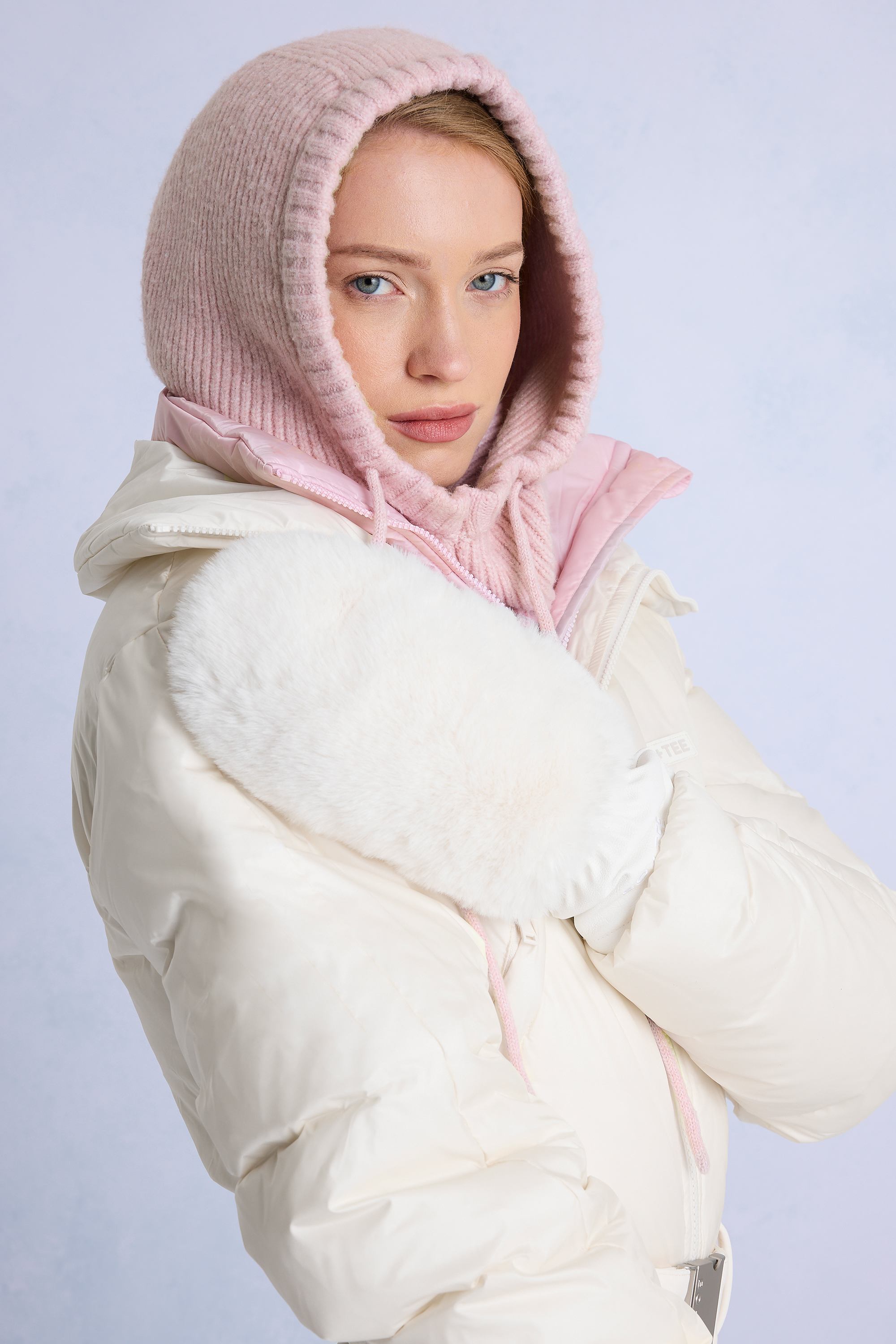 Faux-Fur Gloves in Ice