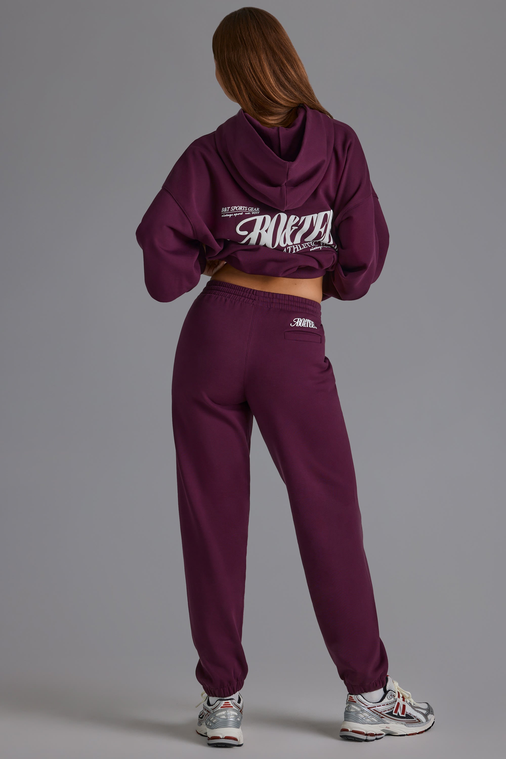 Soft Cotton Jersey Relaxed Mid-Rise Joggers in Grape