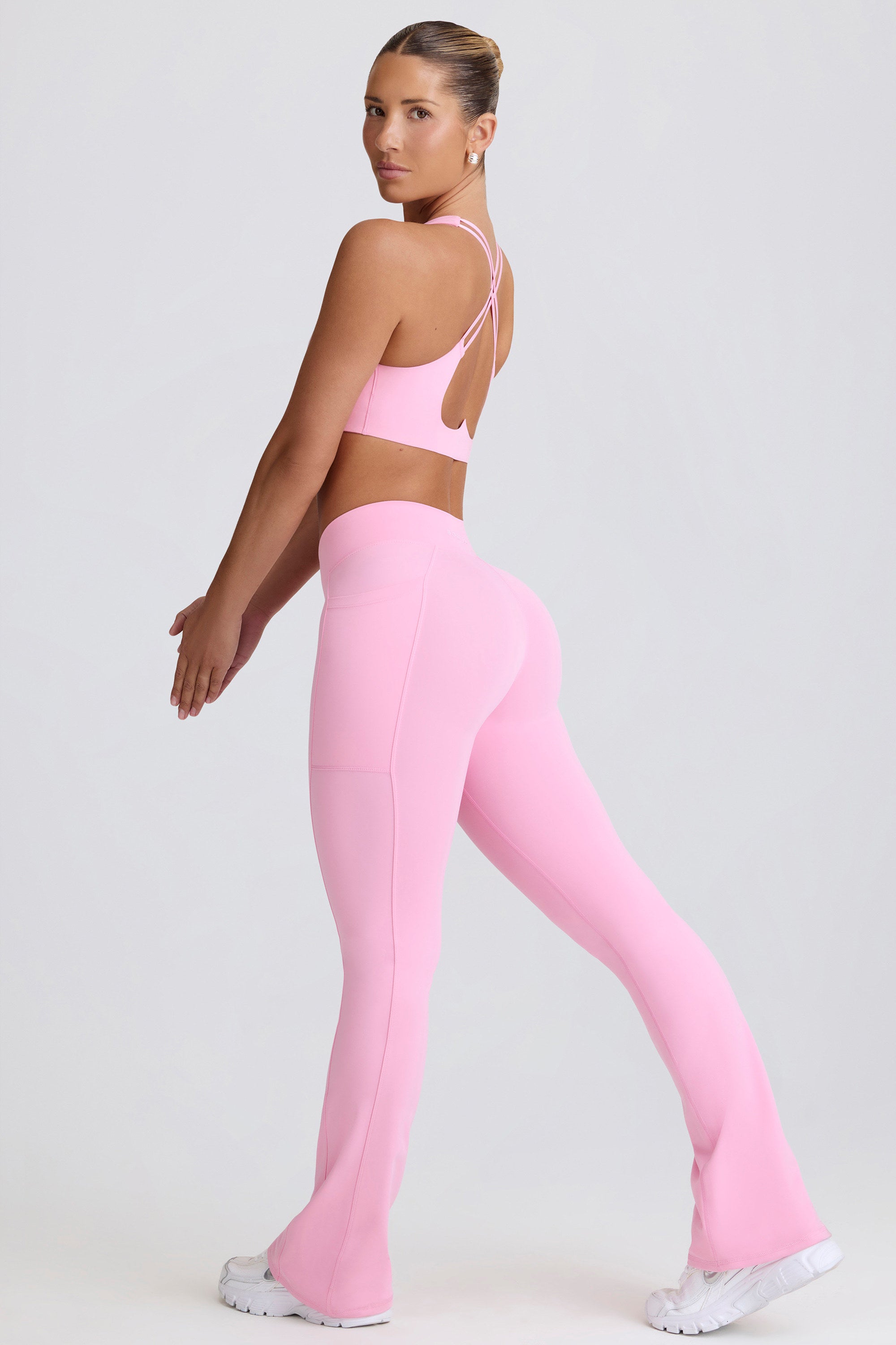 Soft Active V-Waist Pocket Flared Leggings in Baby Pink