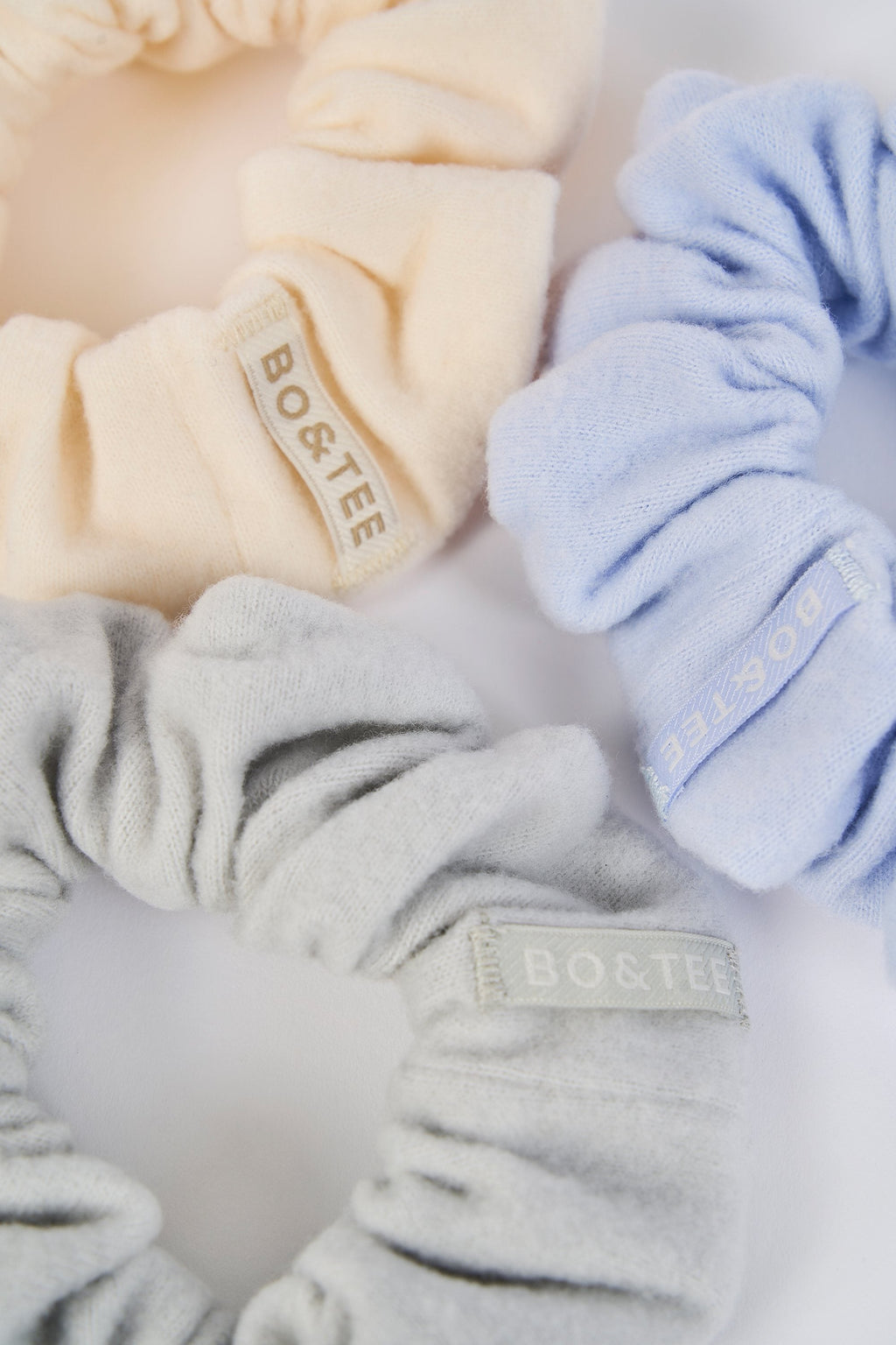 Pack of 3 Oversized Scrunchies in Multi