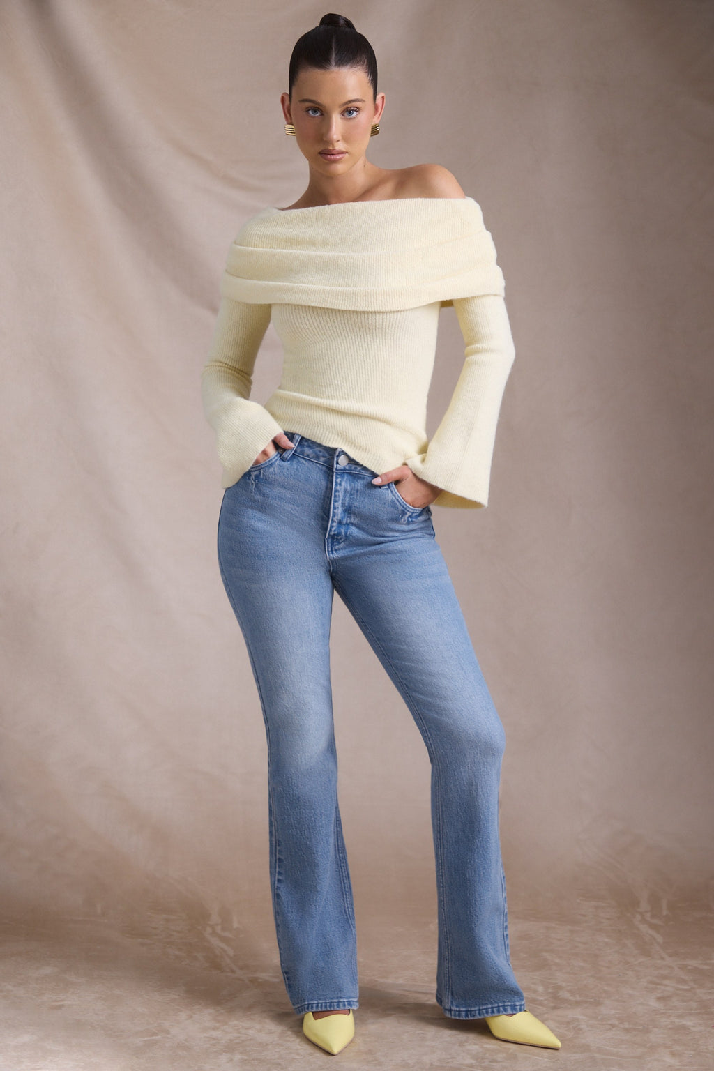 High-Rise Flared Jeans in Vintage Wash