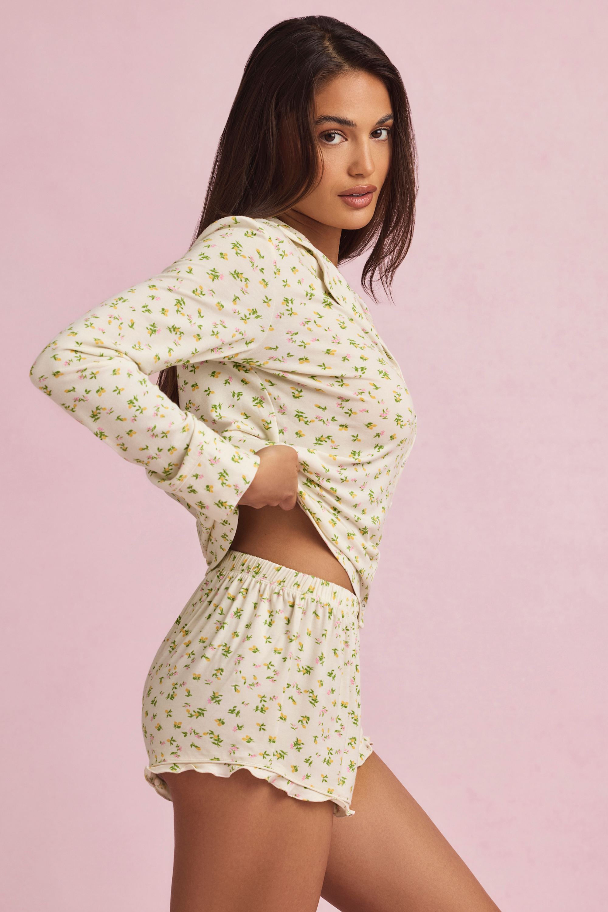 Modal Ruffle-Trim Pyjama Shorts in Lemon Print