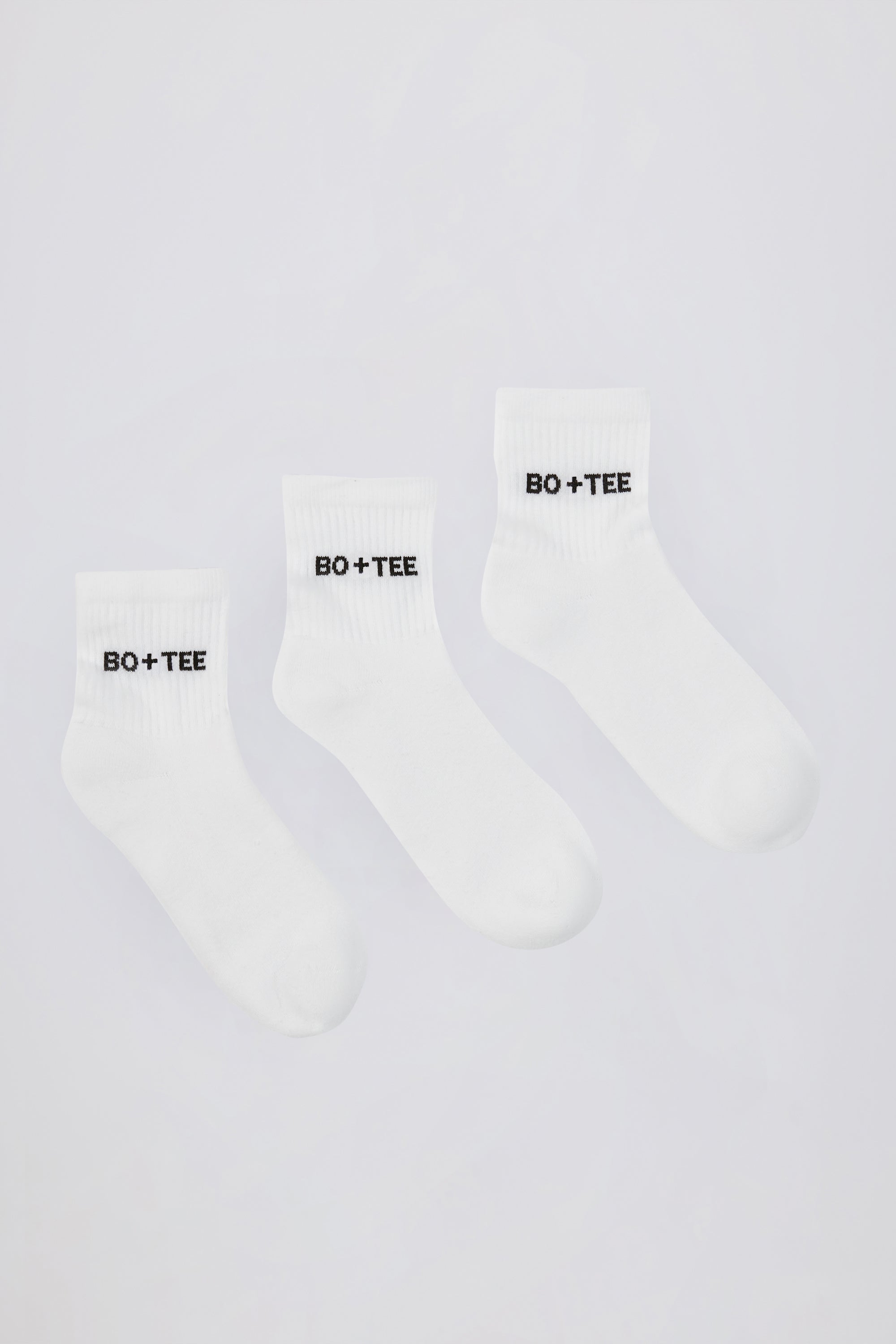 Ribbed Crew Sock Bundle in White
