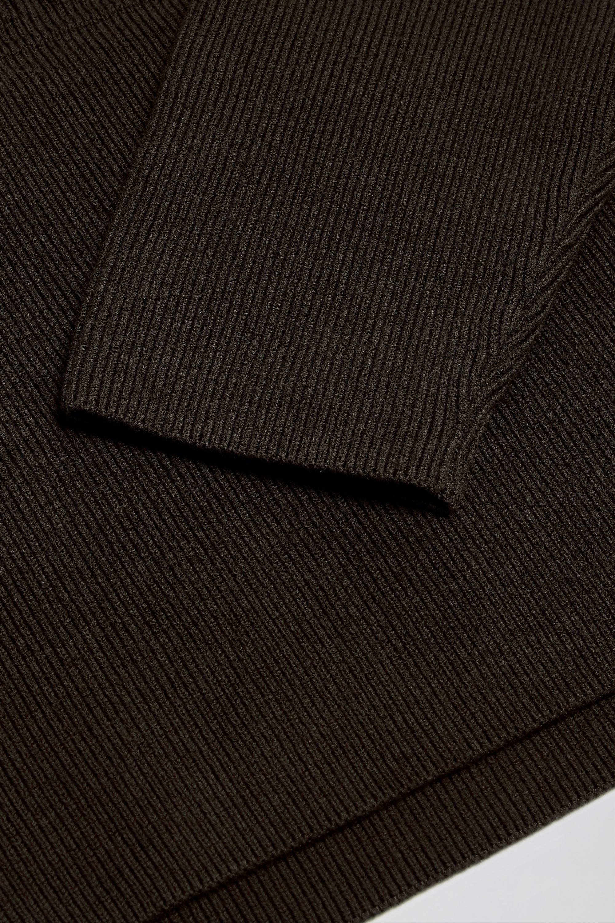 Ribbed Knit Oversized Hoodie in Pecan