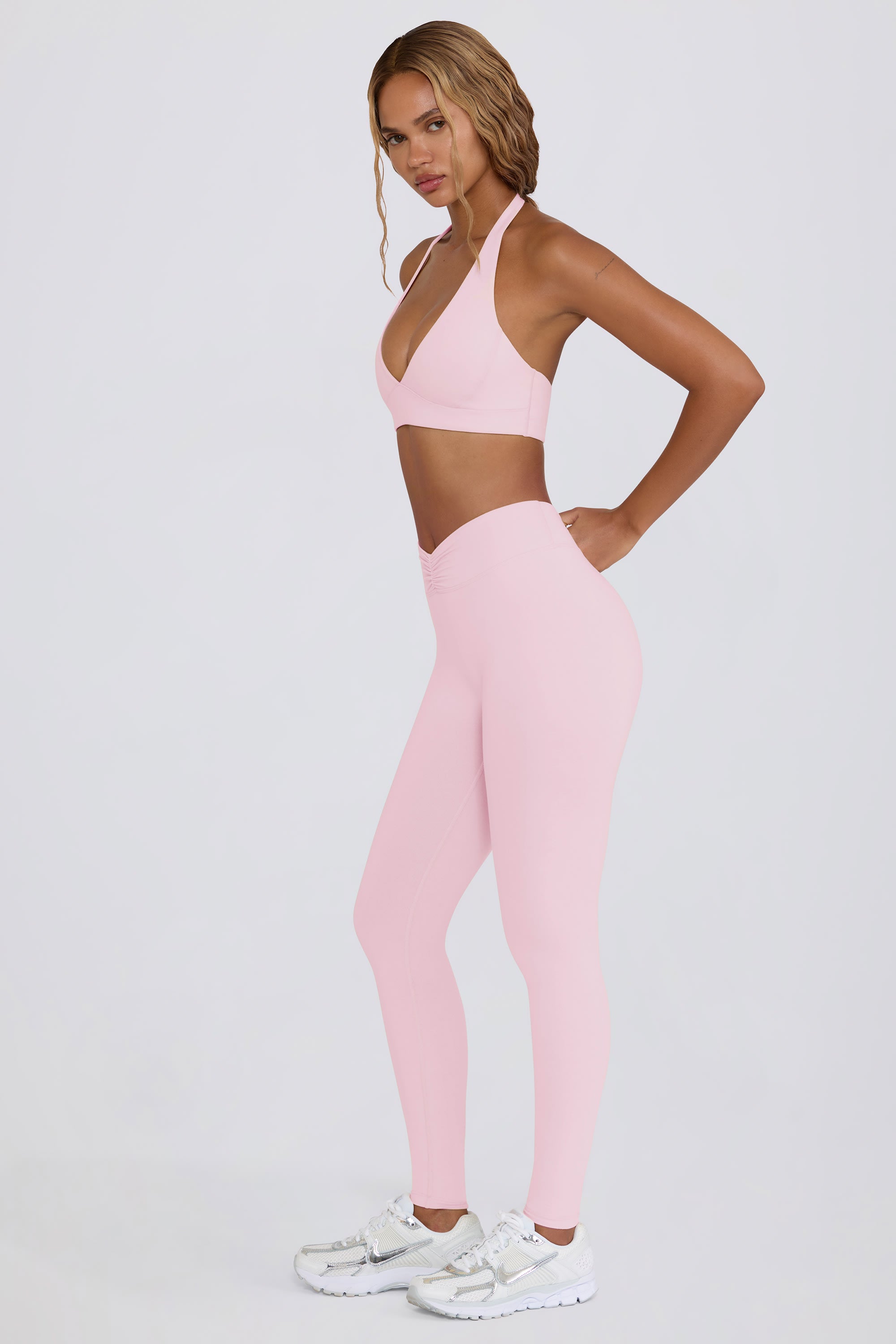 Ruched Mid-Rise Leggings in Pale Pink Marl