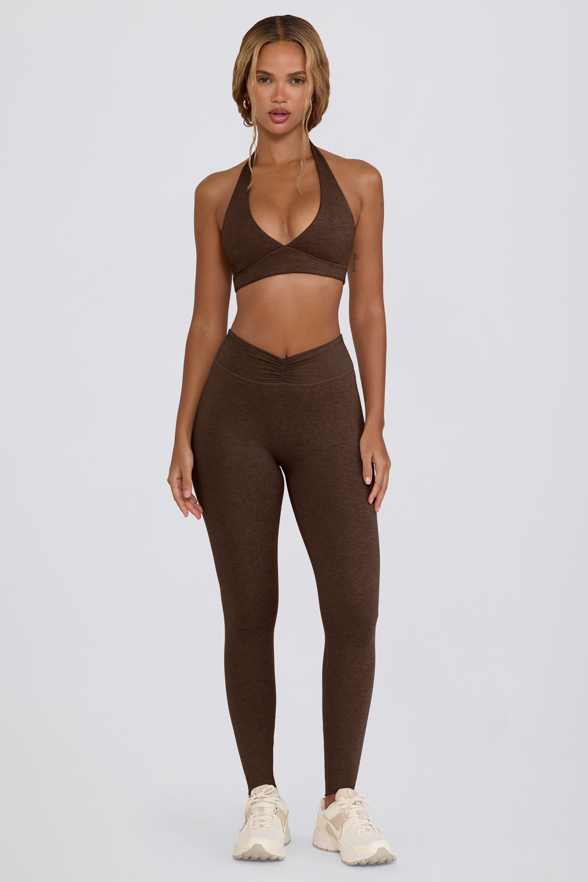 Ruched Mid-Rise Leggings in Pecan Marl