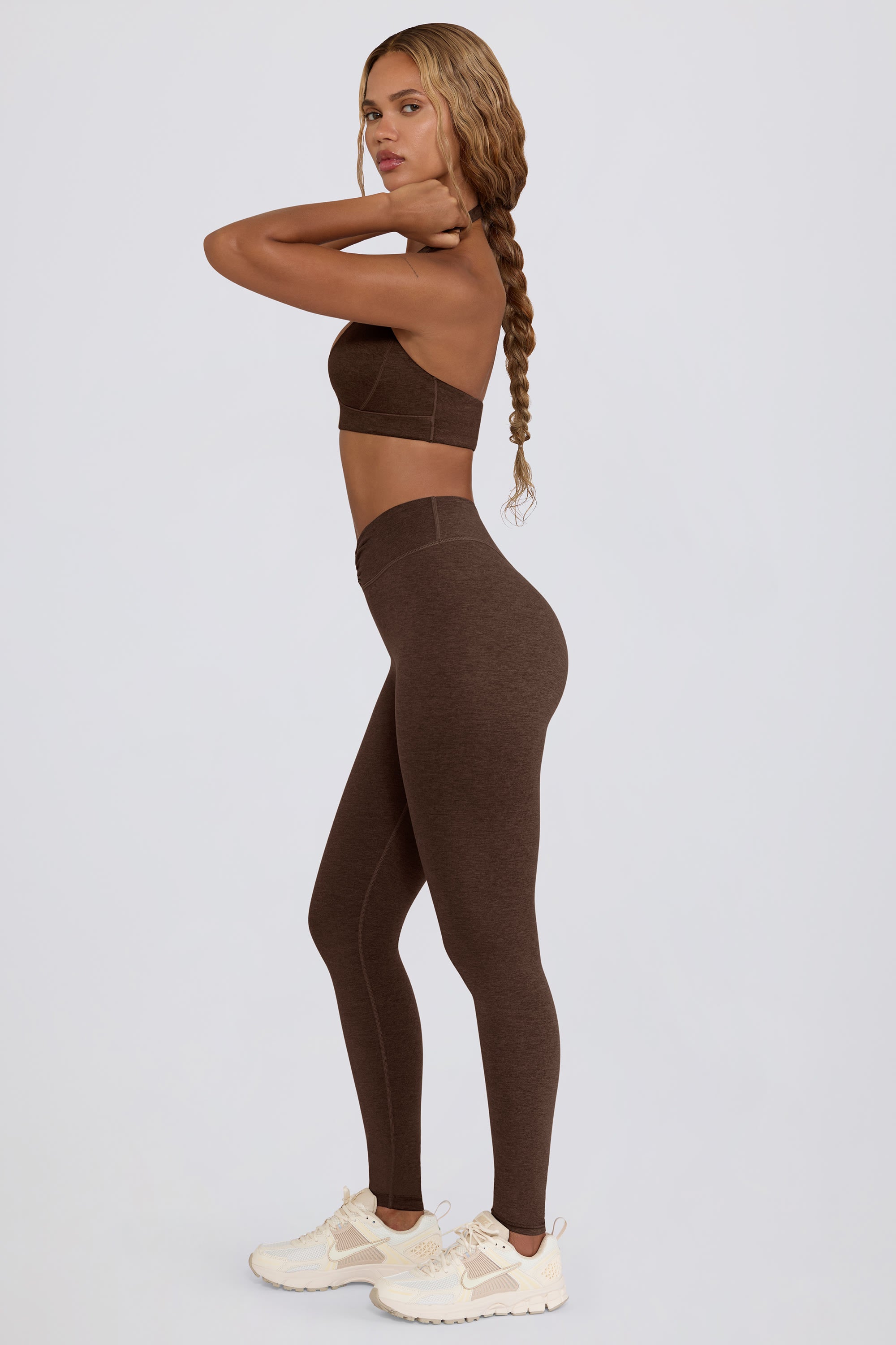 Ruched Mid-Rise Leggings in Pecan Marl