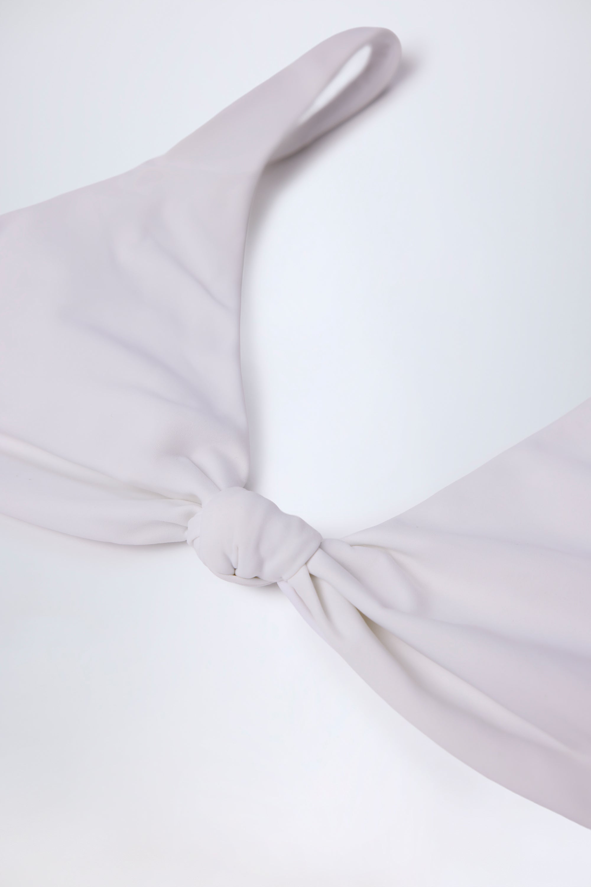 Knot-Detail Bikini Top in White