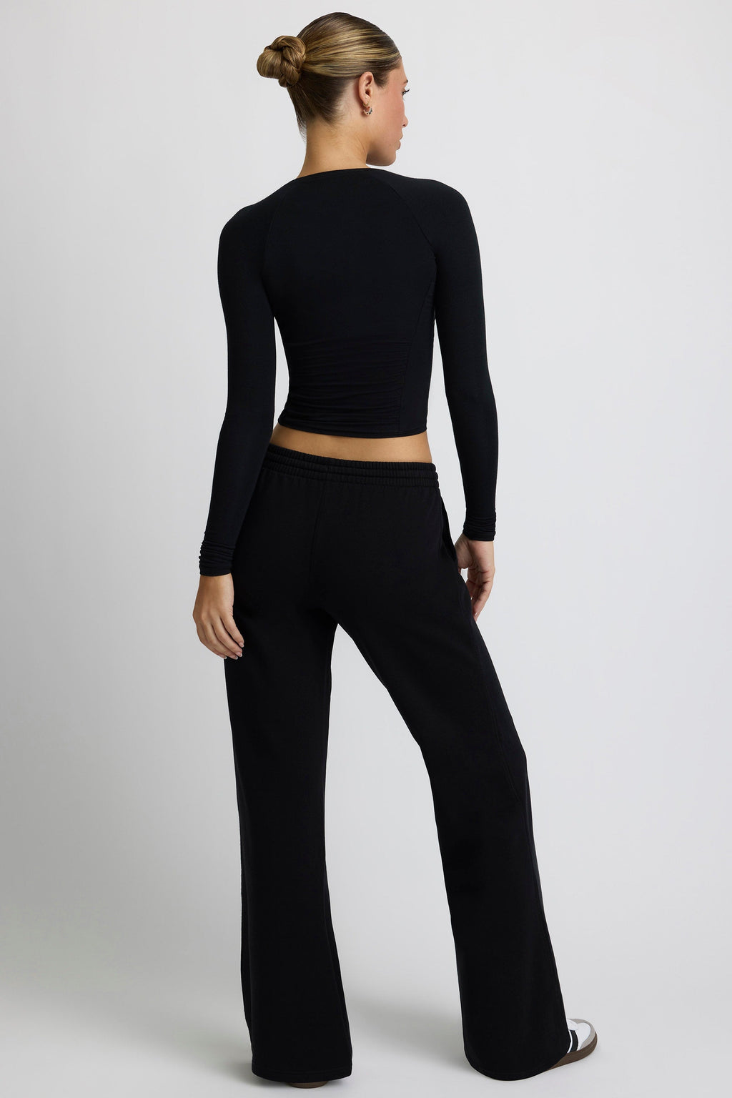 Fleece Lined Low-Rise Wide-Leg Joggers in Black