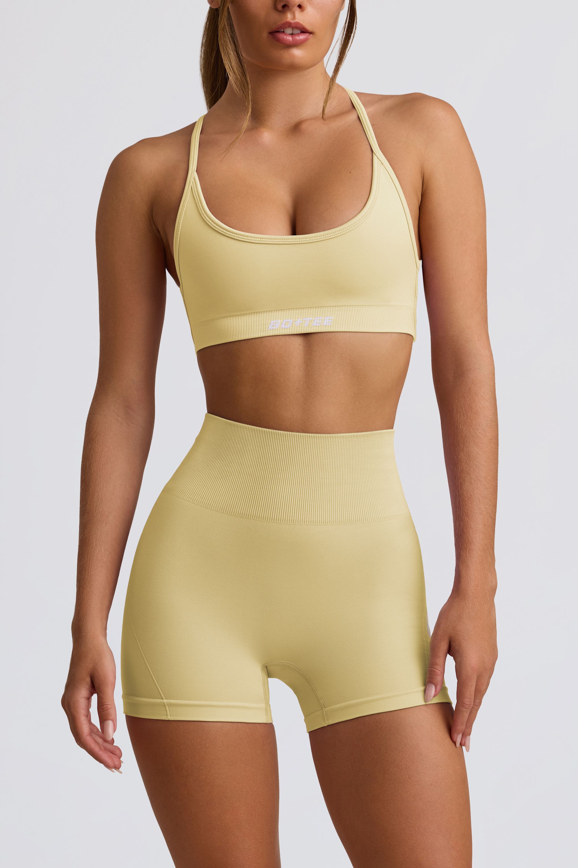 Super Sculpt Seamless Backless Sports Bra in Butter Yellow