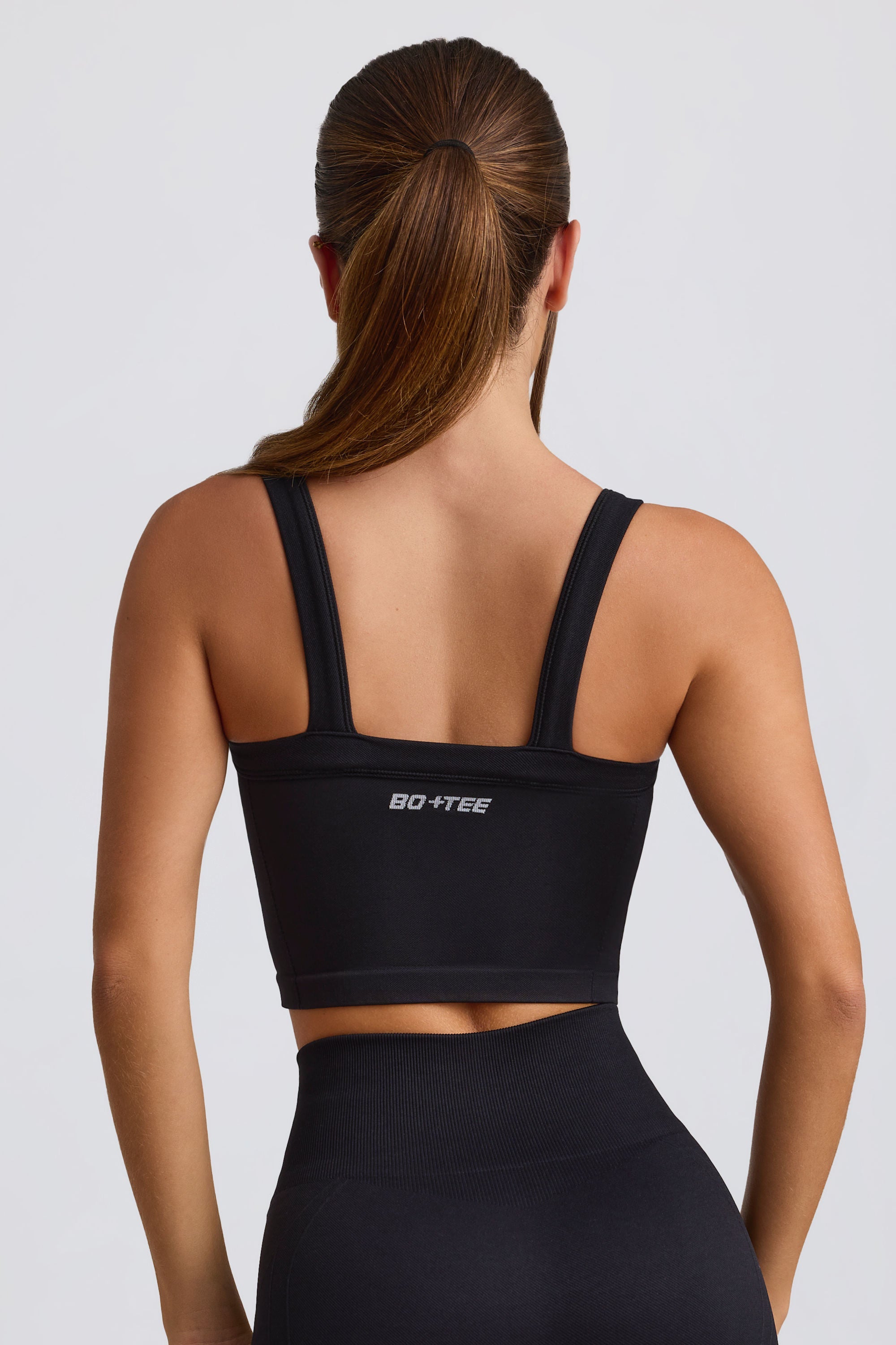 Super Sculpt Seamless Longline Camisole Top in Black