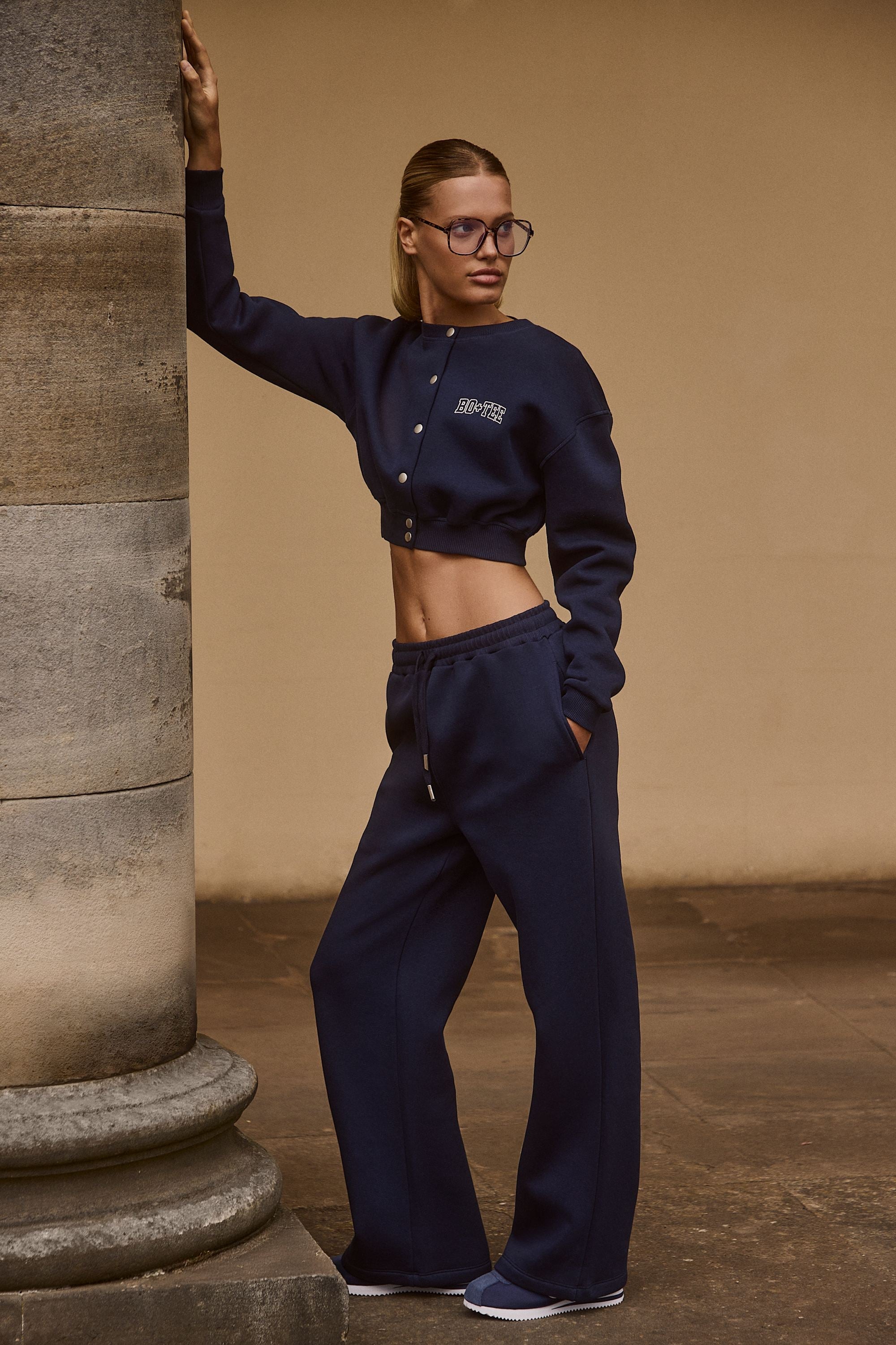 Premium Brushed Jersey Wide-Leg Joggers in Classic Navy