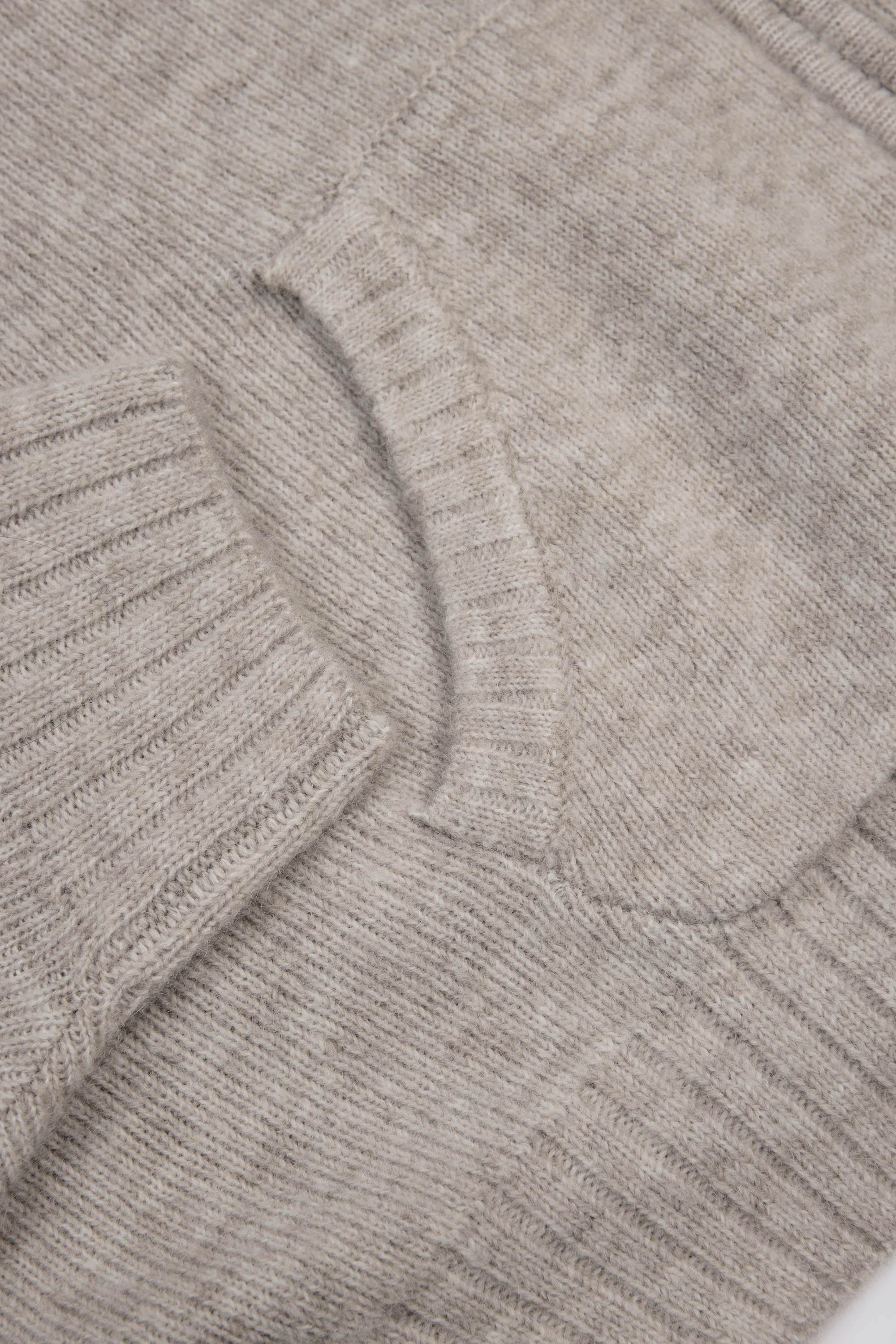 Soft Knit Zip-Up Cropped Hoodie in Beige